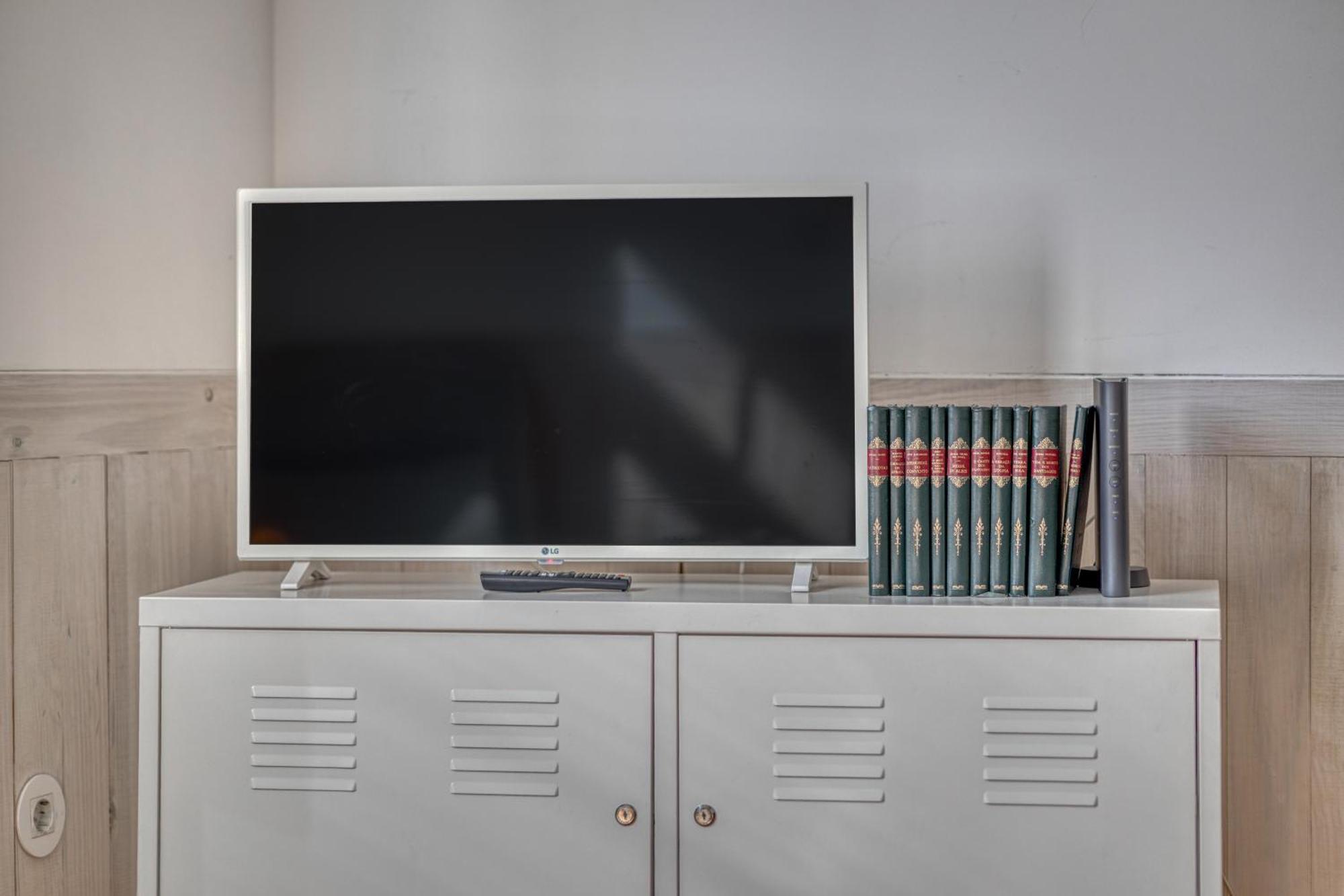 Formosa Apartment With Free Parking And Historic Charm! Porto Bagian luar foto